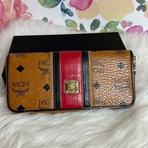 💯Authentic MCM long Wallet 🍀